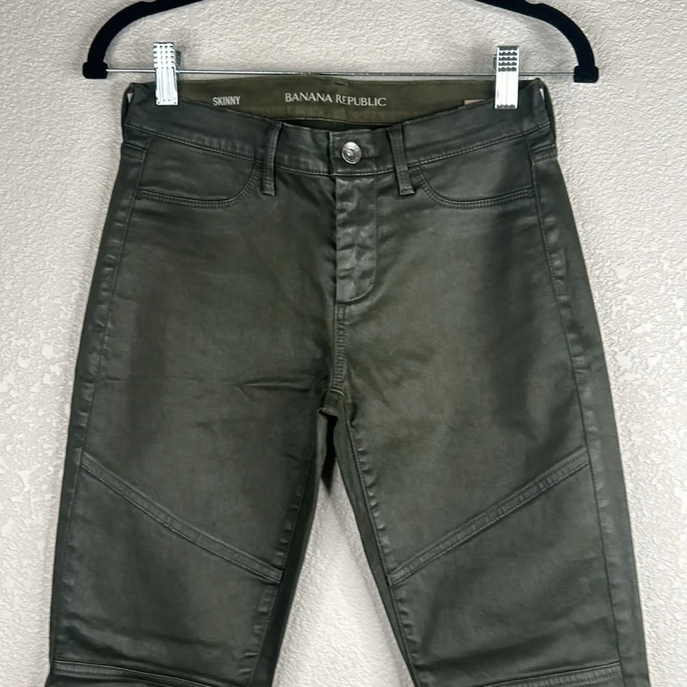 Banana Republic Charcoal Gray Coated Faux Leather Moto Skinny Jeans Size 25 - Picture 2 of 8